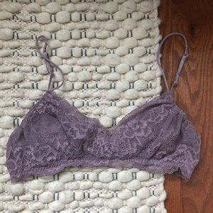 Madewell Honeydew Intimates Lace Bralette in Lilac